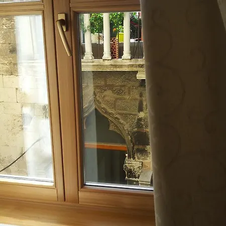 Old Town Mila * Split